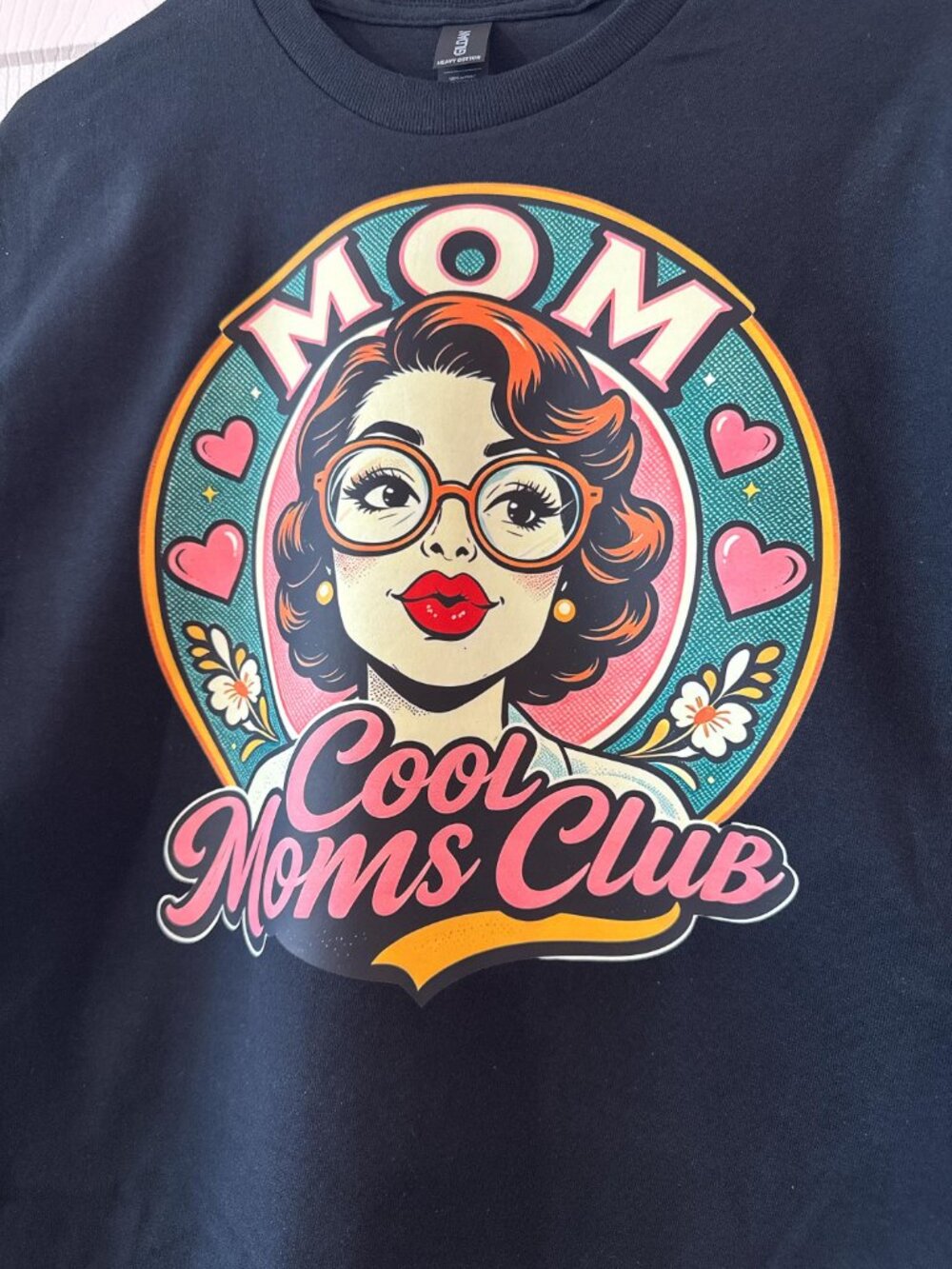 Unisex Size M Retro Moms Club Graphic Tee, Vintage Mama T-Shirt, Cotton Black - Picture 2 of 6